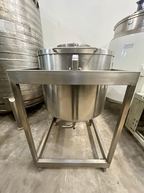 TANQUE ACERO INOXIDABLE 400 LITROS USADOS